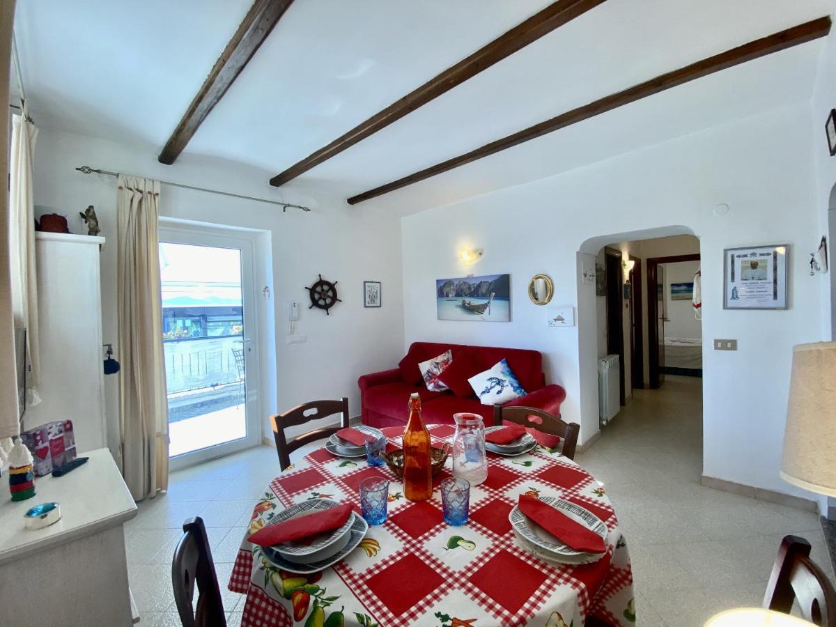 Holidaycasa Mike - Con Terrazzo Vista Mare Sperlonga Kültér fotó