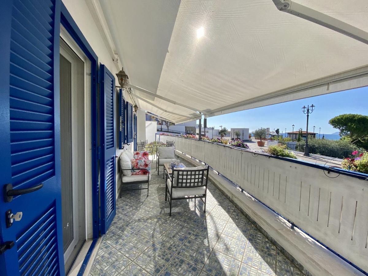 Holidaycasa Mike - Con Terrazzo Vista Mare Sperlonga Kültér fotó
