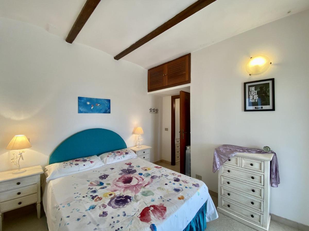 Holidaycasa Mike - Con Terrazzo Vista Mare Sperlonga Kültér fotó