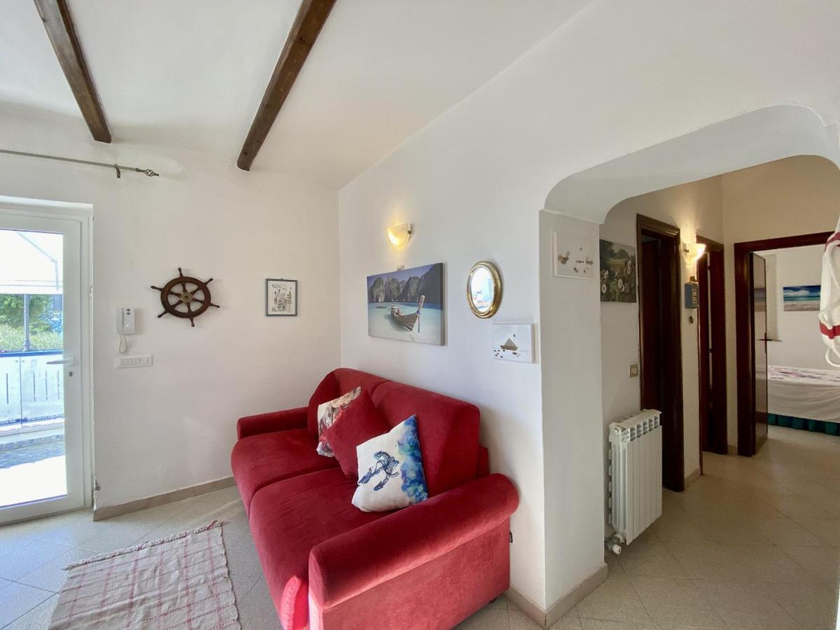 Holidaycasa Mike - Con Terrazzo Vista Mare Sperlonga Kültér fotó