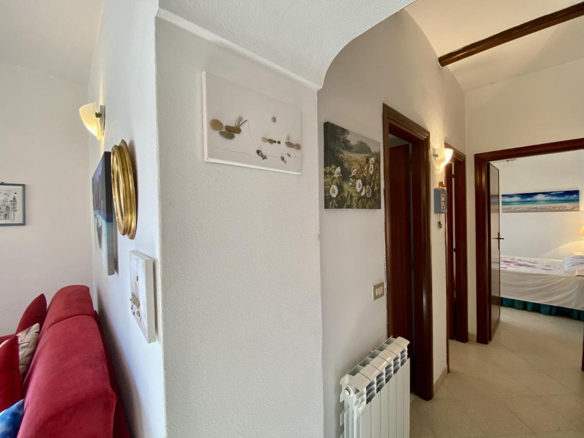 Holidaycasa Mike - Con Terrazzo Vista Mare Sperlonga Kültér fotó