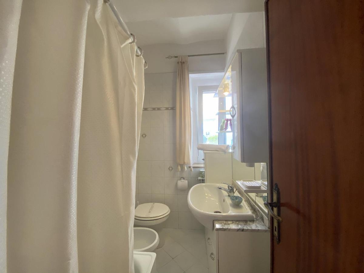 Holidaycasa Mike - Con Terrazzo Vista Mare Sperlonga Kültér fotó